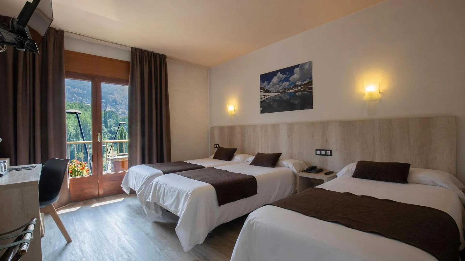 Hotel Marco Polo La Massana 3*,